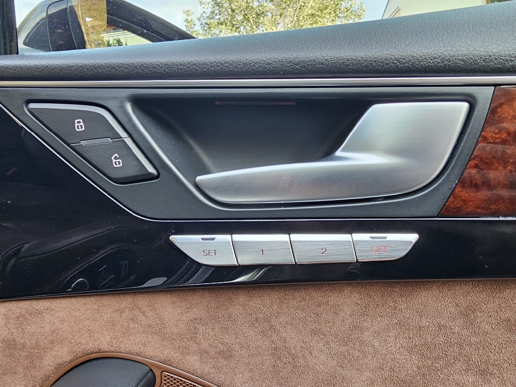 Audi A8 Limuzína 273kw Automat