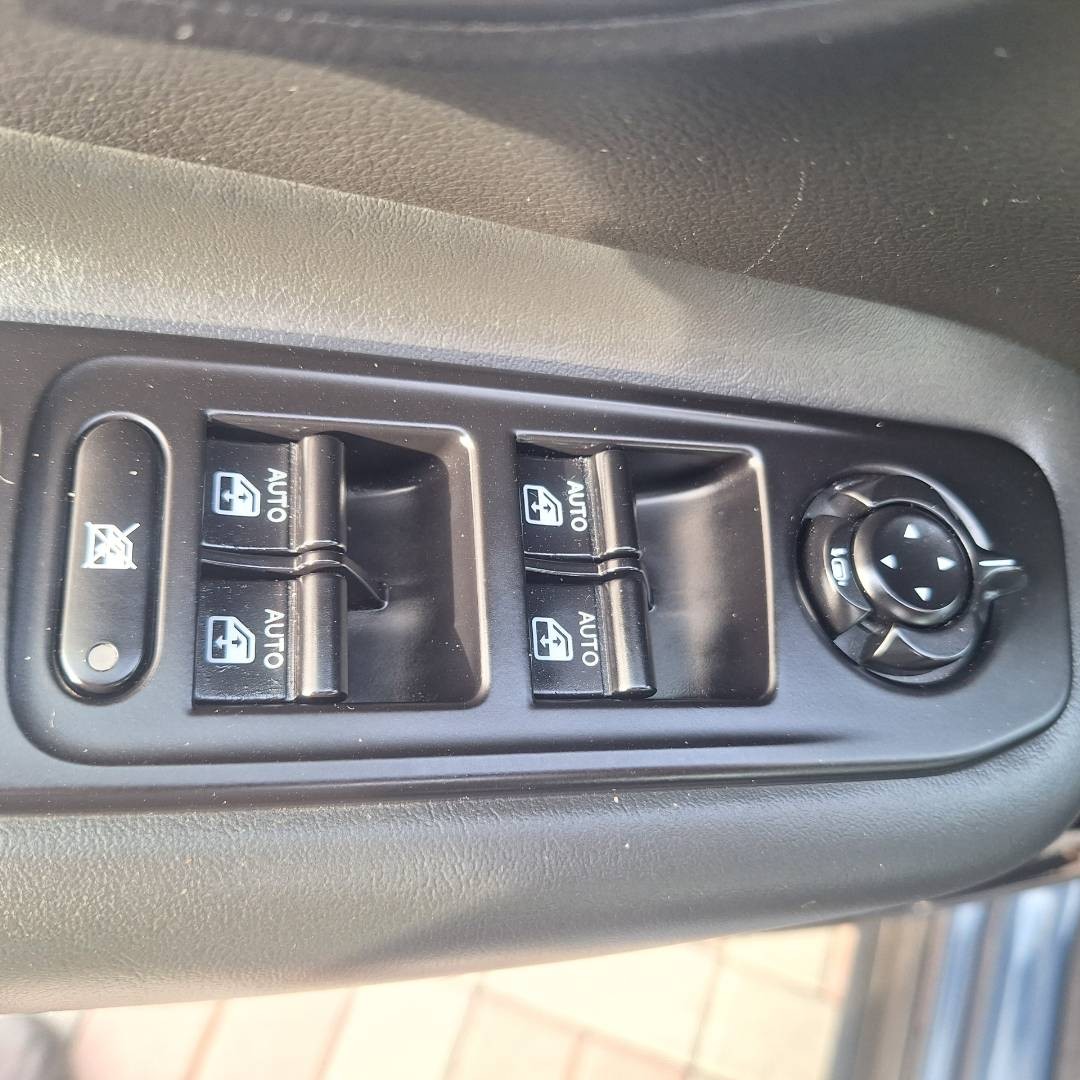 Jeep Renegade 1.0 GSE Night Eagle