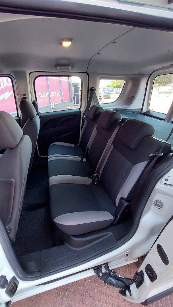 Fiat Dobló Cargo 1.6 MultiJet SX