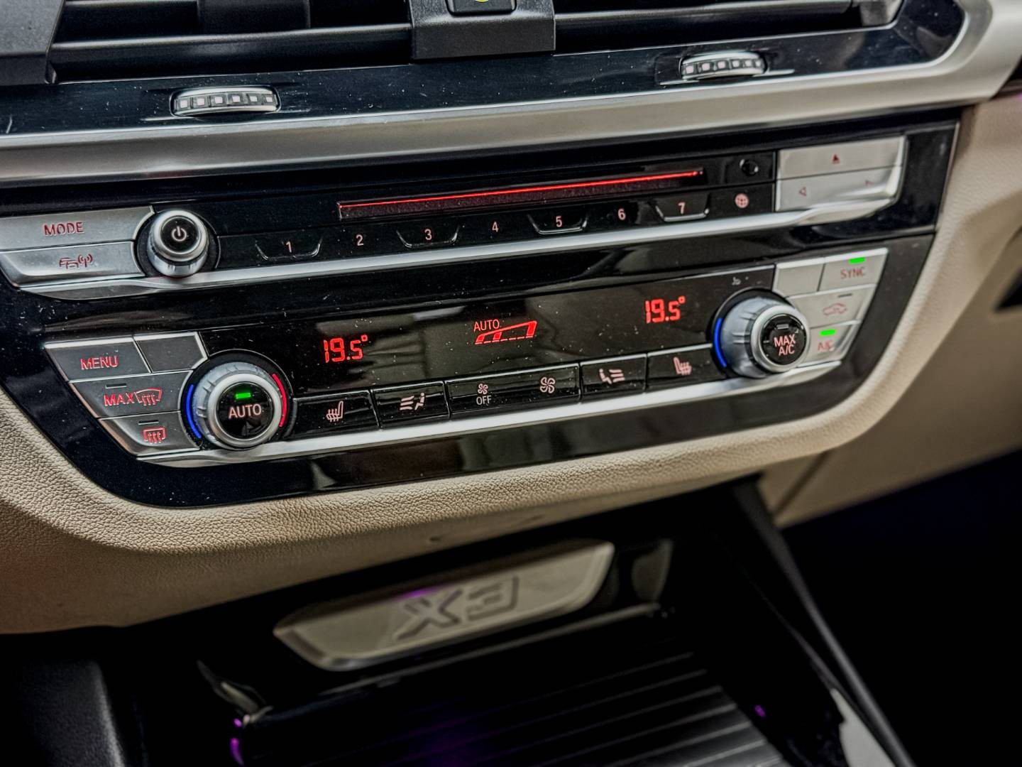 BMW X3 xDrive30i Luxury Line A/T