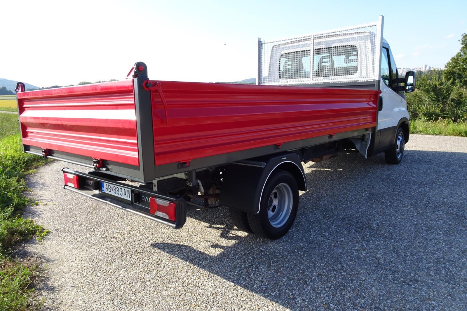 Iveco Daily 35C14 trojstranny sklapač