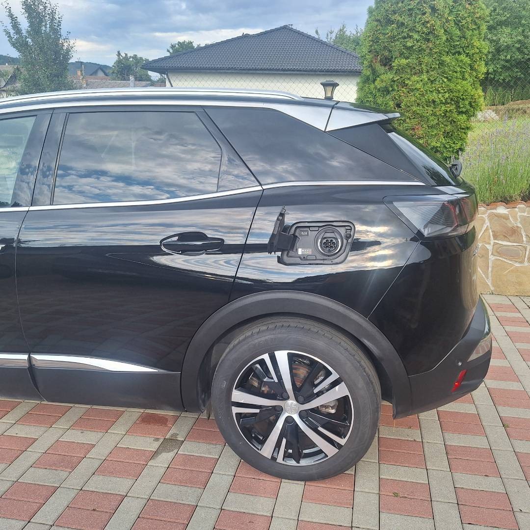 Peugeot 3008 1.6 Hybrid 300k GT A/T