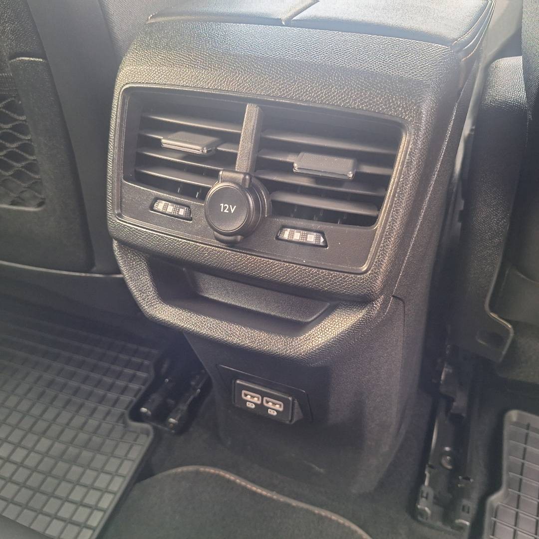 Peugeot 3008 1.6 Hybrid 300k GT A/T