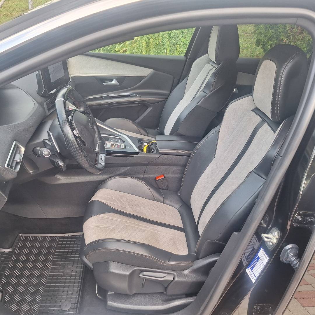 Peugeot 3008 1.6 Hybrid 300k GT A/T