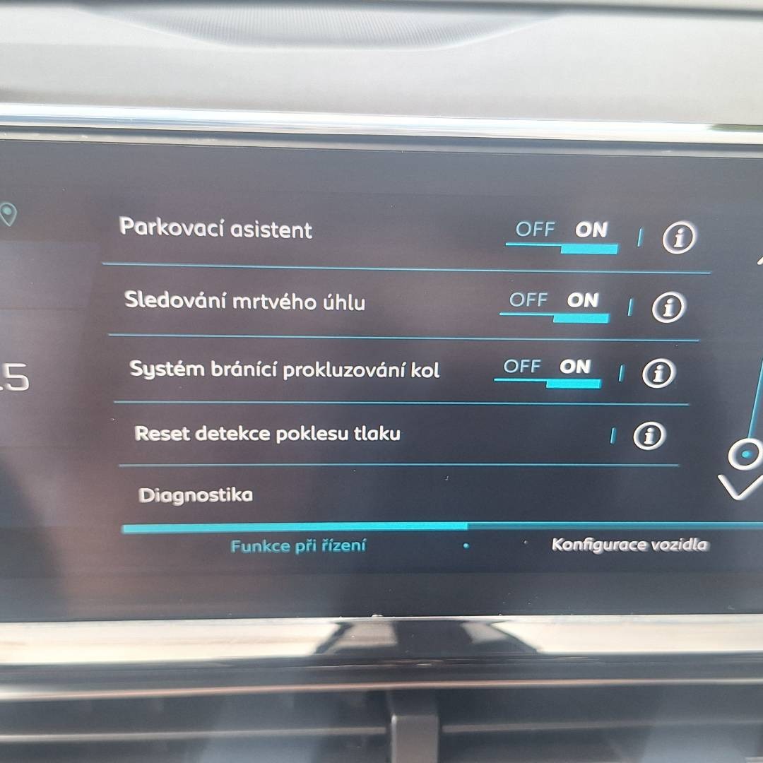 Peugeot 3008 1.6 Hybrid 300k GT A/T