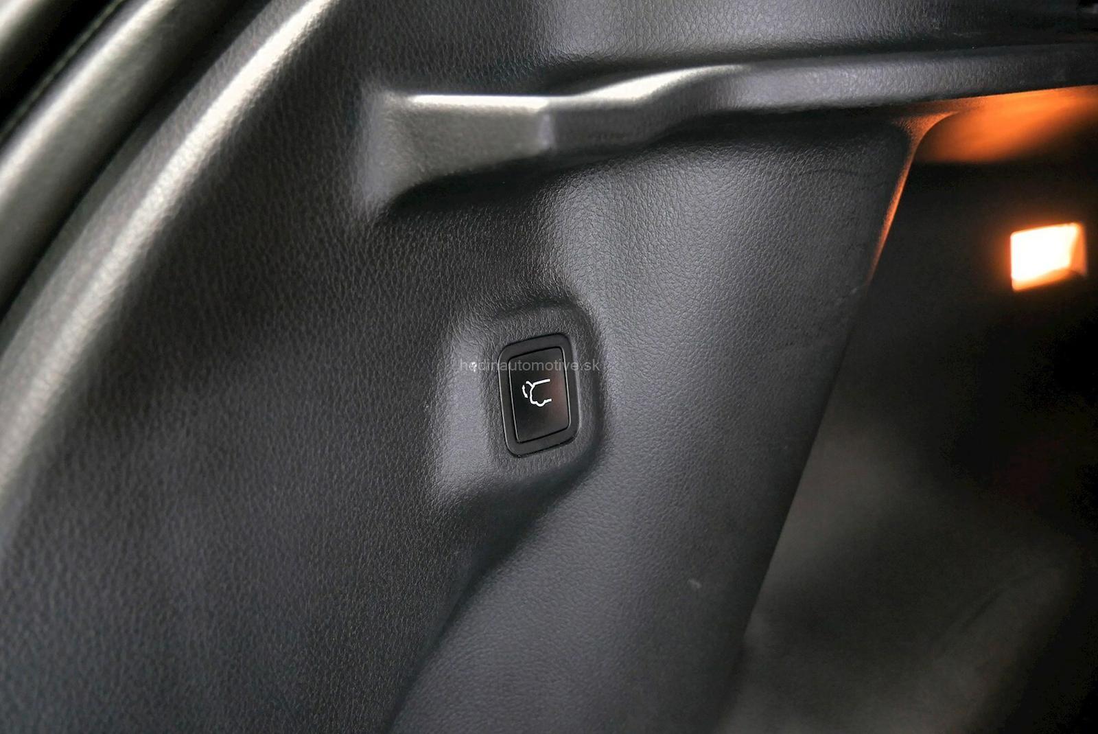 JEEP Compass 1.3 A6 4x4 Plug