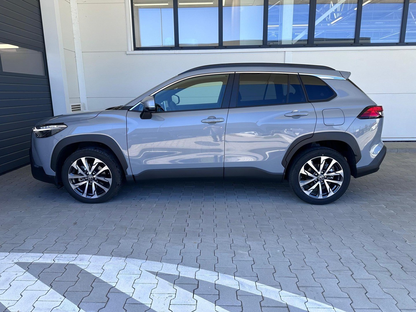 Toyota Corolla Cross 2,0 Hybrid Style Tech