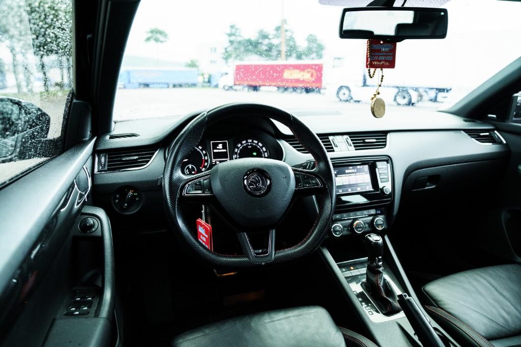 Škoda Octavia Combi 2.0 TDI DPF RS 4x4 DSG