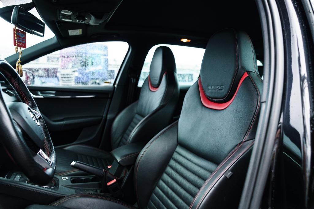 Škoda Octavia Combi 2.0 TDI DPF RS 4x4 DSG