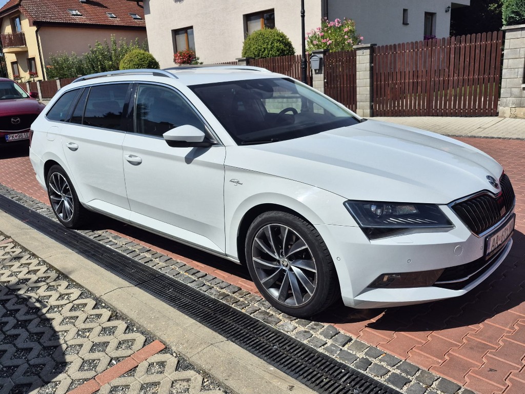 Škoda Superb Combi 2.0 TSI 4x4 L&K DSG