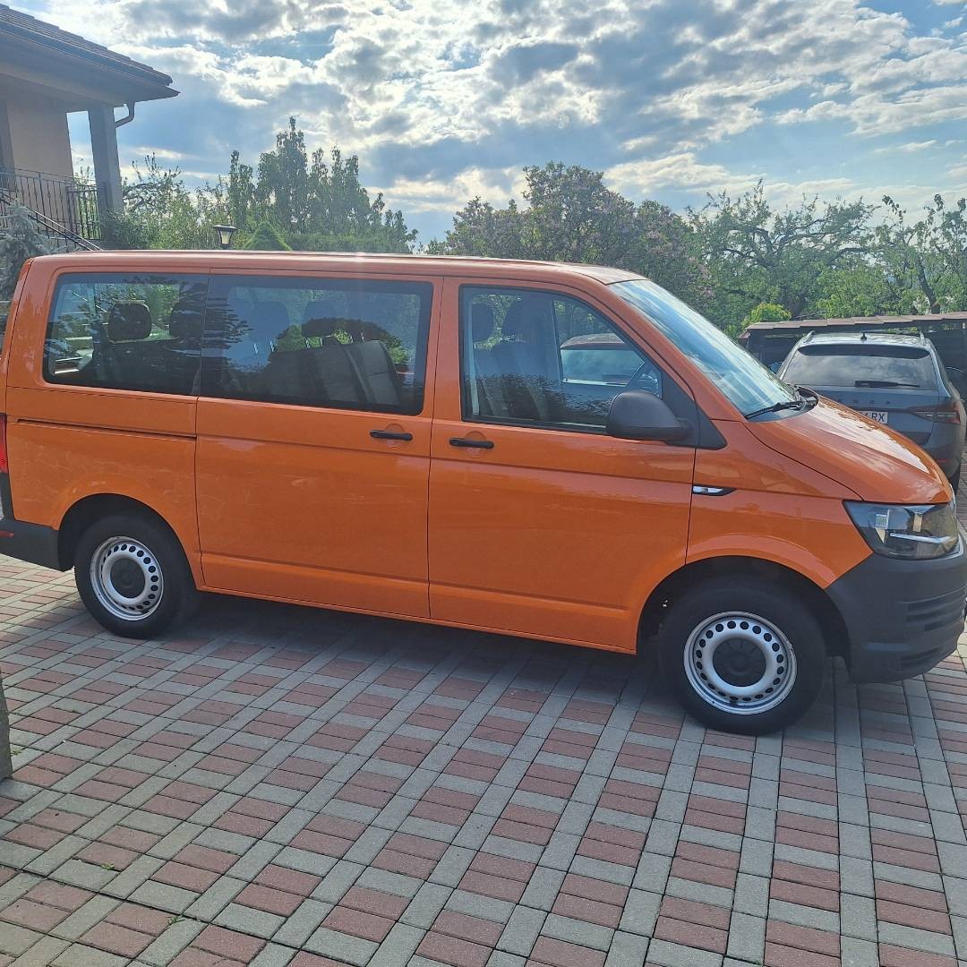 Volkswagen T6 Kombi 2.0 TDI 150k BMT LR 4MOTION 9-Miestné