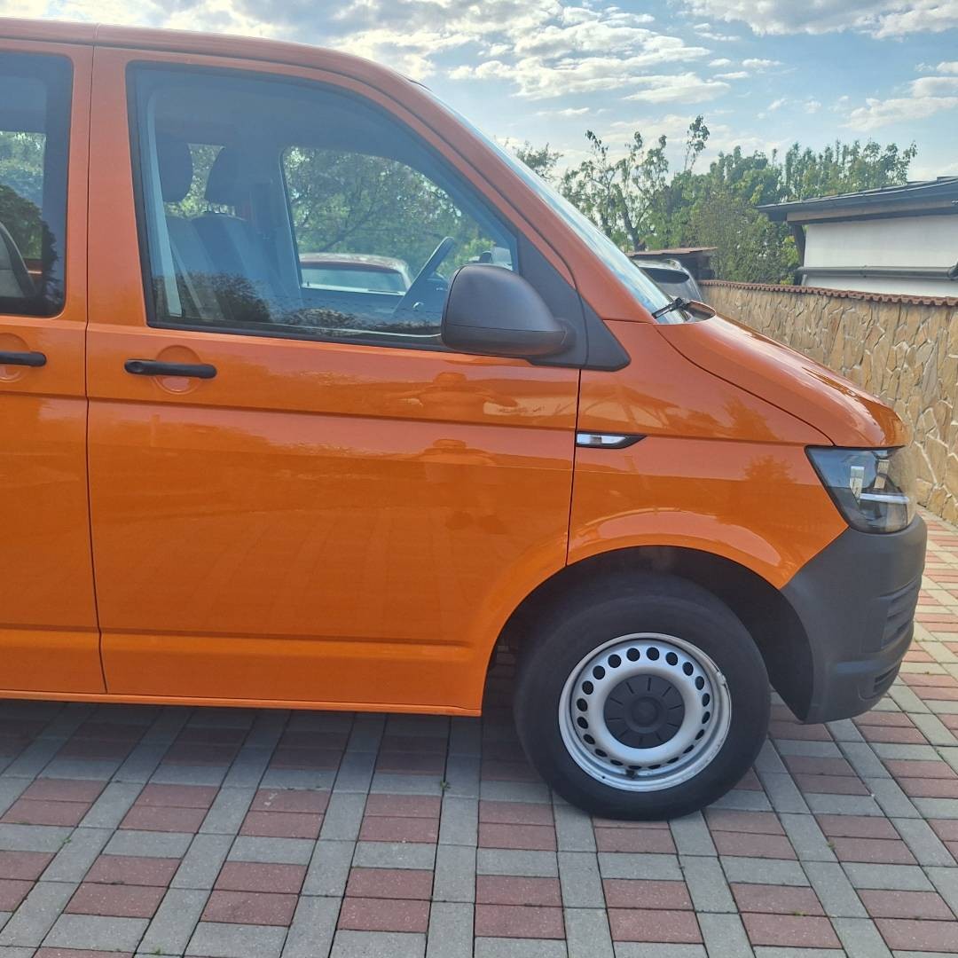 Volkswagen T6 Kombi 2.0 TDI 150k BMT LR 4MOTION 9-Miestné