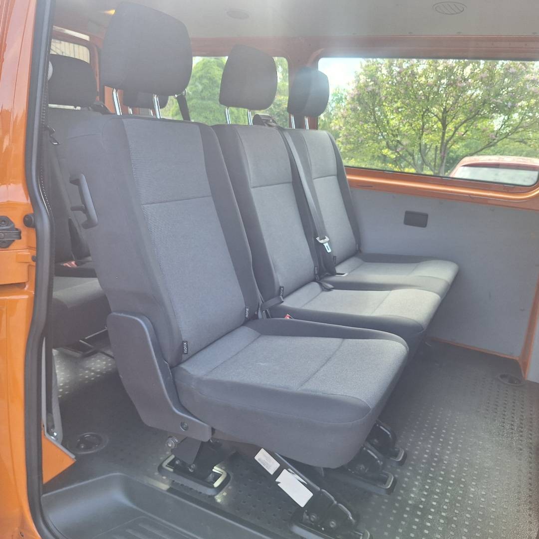 Volkswagen T6 Kombi 2.0 TDI 150k BMT LR 4MOTION 9-Miestné