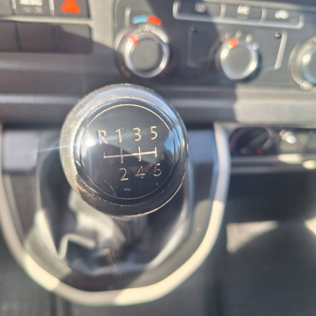Volkswagen T6 Kombi 2.0 TDI 150k BMT LR 4MOTION 9-Miestné