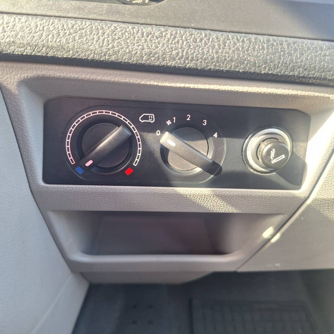 Volkswagen T6 Kombi 2.0 TDI 150k BMT LR 4MOTION 9-Miestné