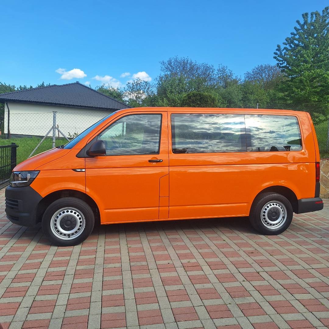 Volkswagen T6 Kombi 2.0 TDI 150k BMT LR 4MOTION 9-Miestné