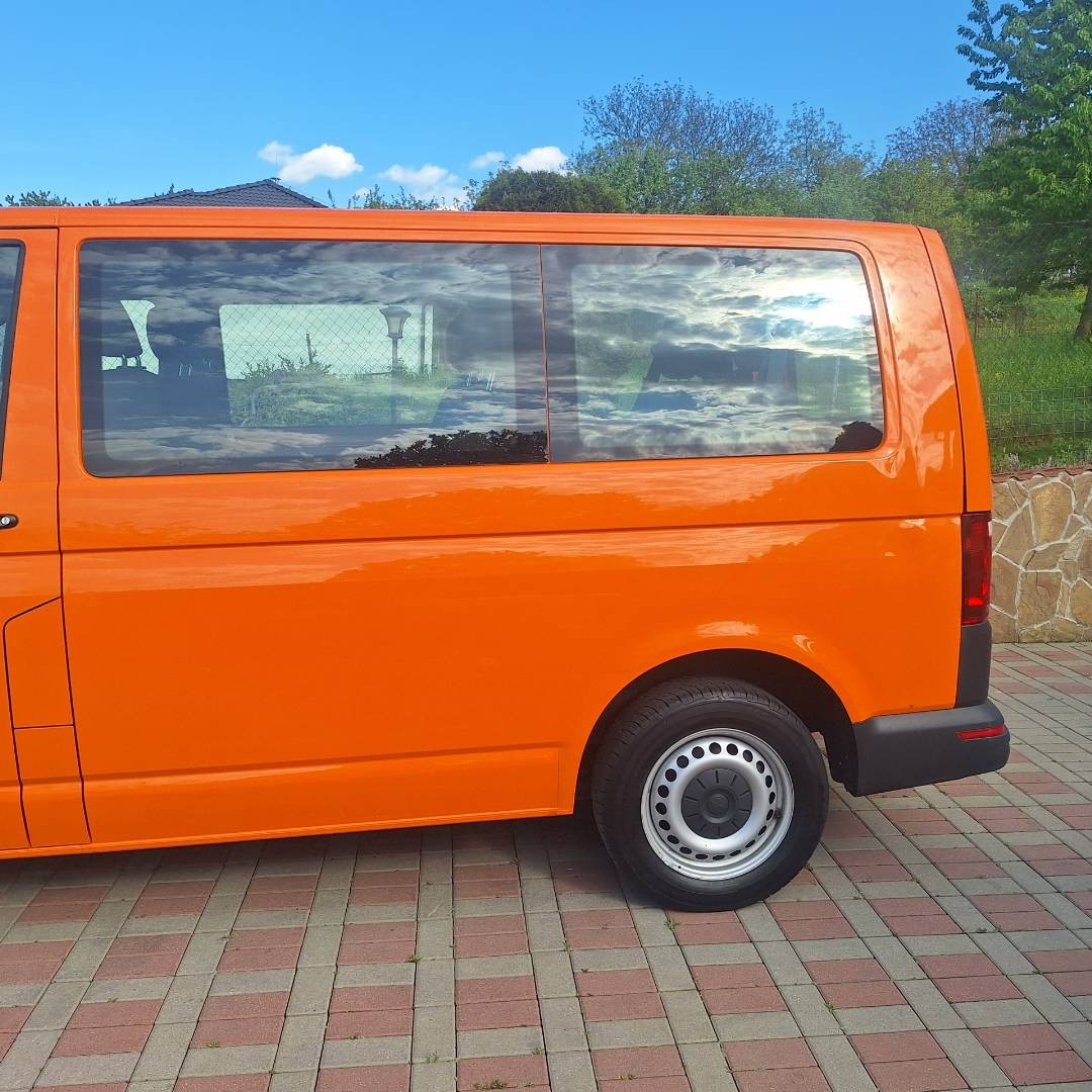 Volkswagen T6 Kombi 2.0 TDI 150k BMT LR 4MOTION 9-Miestné