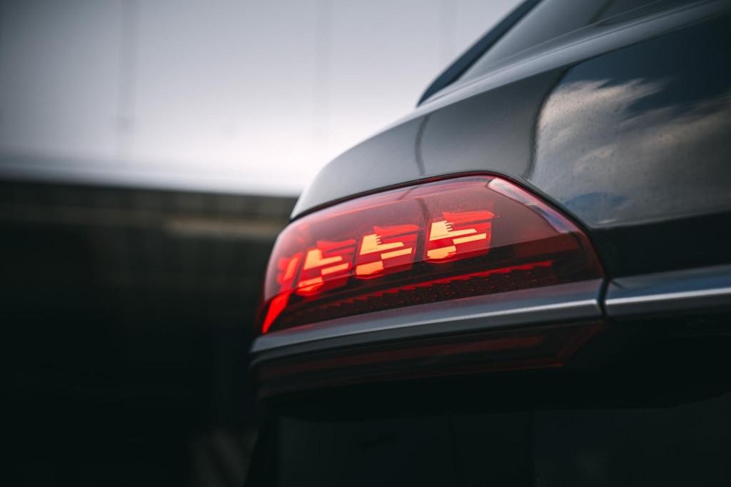 Audi Q7 Krásne AUDI Q7 50 TDI Quattro v TOP konfigurácií v