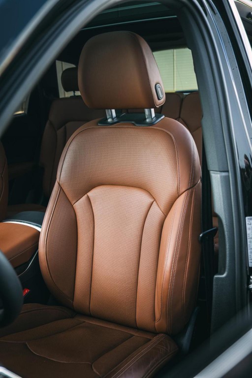 Audi Q7 Krásne AUDI Q7 50 TDI Quattro v TOP konfigurácií v