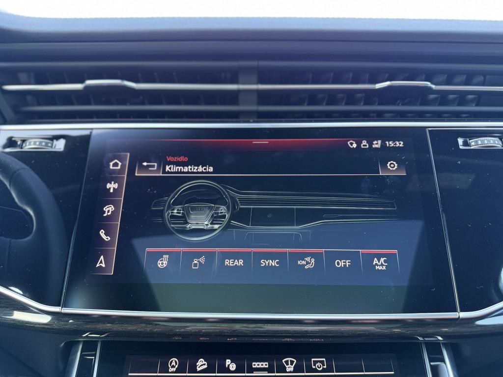 Audi Q7 Krásne AUDI Q7 50 TDI Quattro v TOP konfigurácií v
