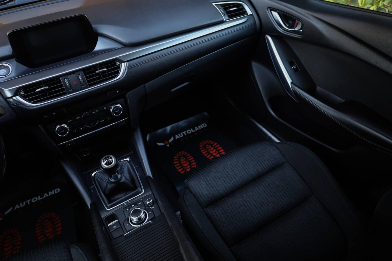 Mazda 6 Combi (Wagon) 2.0 Skyactiv-G165 Attraction