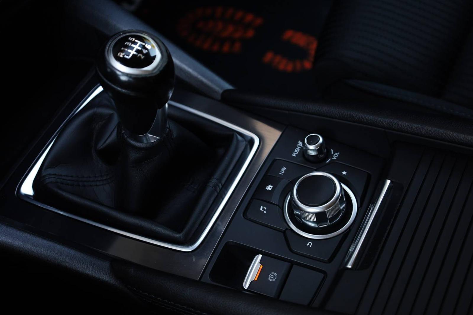 Mazda 6 Combi (Wagon) 2.0 Skyactiv-G165 Attraction