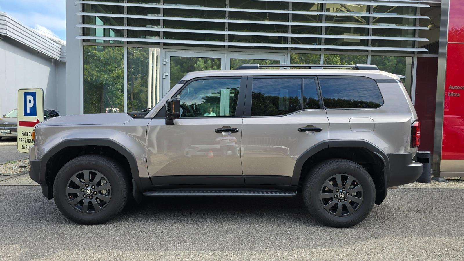 Toyota Land Cruiser LC 2.8 D-4D Entry