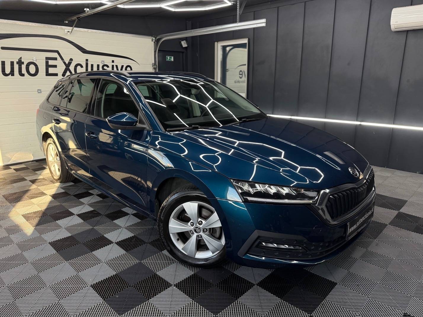 Škoda Octavia Combi 2.0 TDI Ambition DSG
