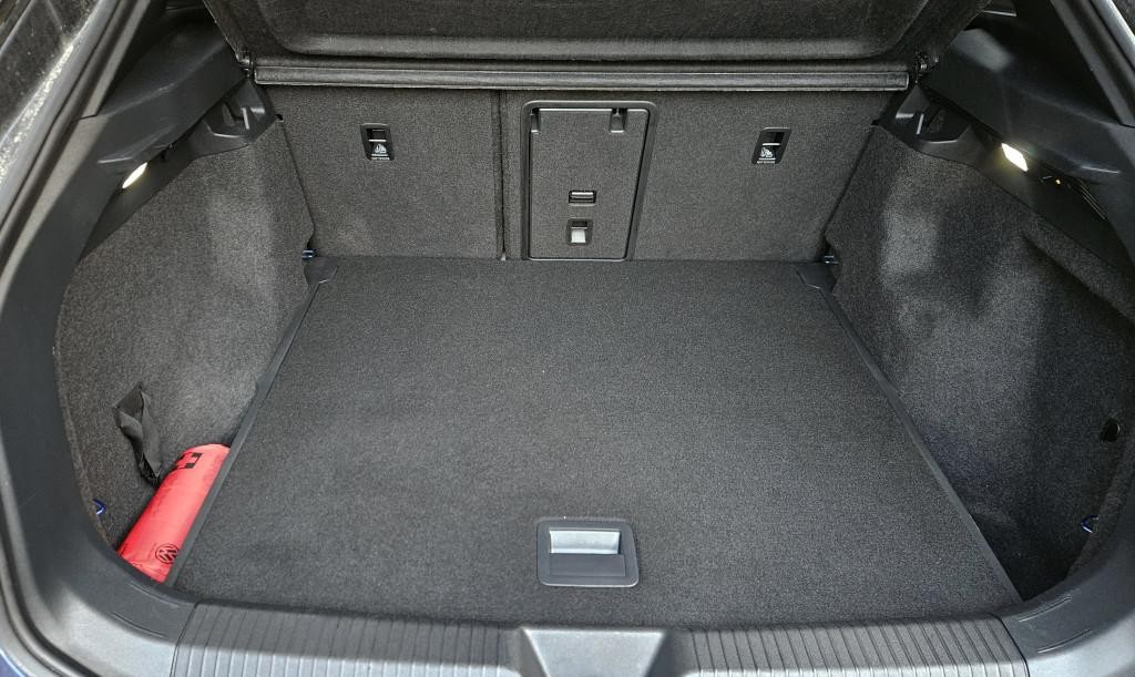 Volkswagen ID.4 Pro 1st FULL výbava 82kWh