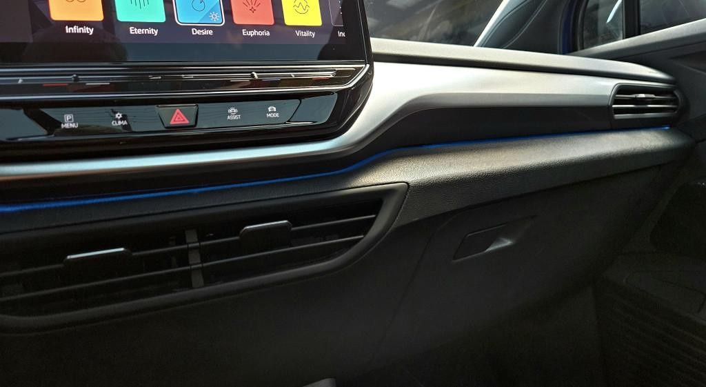 Volkswagen ID.4 Pro 1st FULL výbava 82kWh