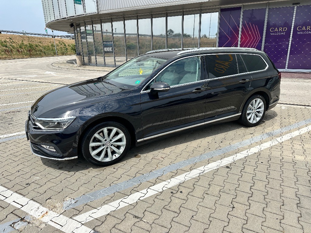 Volkswagen Passat Variant 2.0 TDI Elegance 4Motion DSG