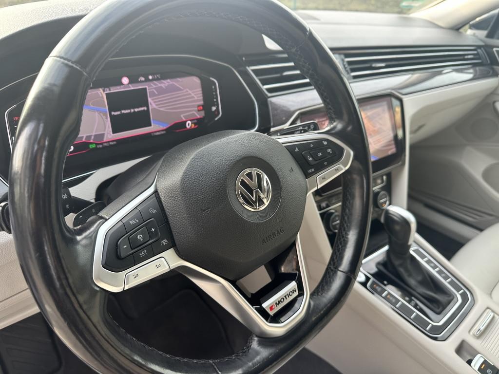 Volkswagen Passat Variant 2.0 TDI Elegance 4Motion DSG