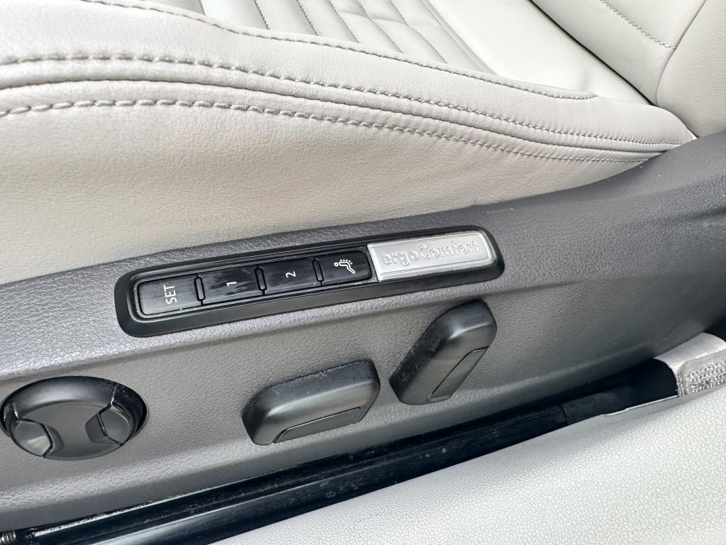 Volkswagen Passat Variant 2.0 TDI Elegance 4Motion DSG