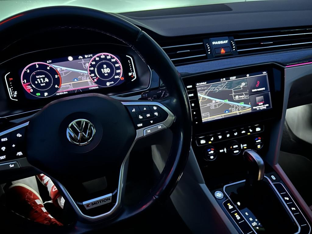 Volkswagen Passat Variant 2.0 TDI Elegance 4Motion DSG