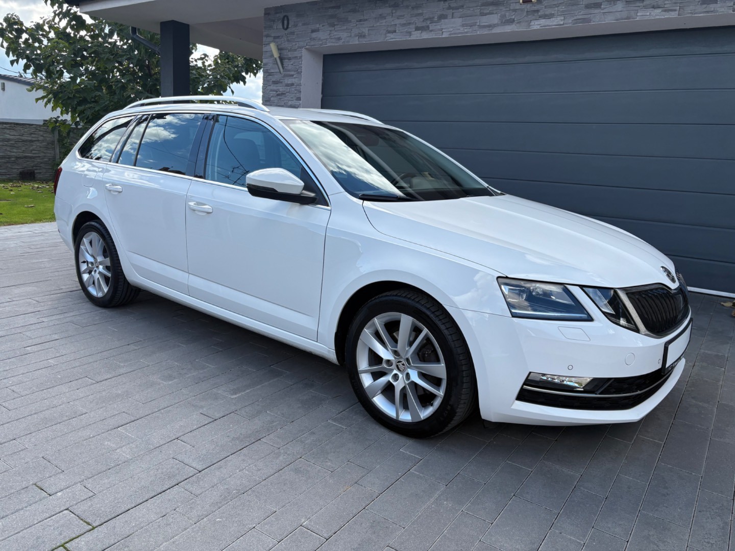 Škoda Octavia Combi 2.0 TDI Ambition DSG