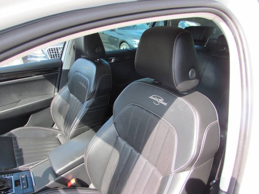 Škoda Superb Combi 1.4 TSI, 160 kW - Laurin & Klement - BENZíN / ELEKTINA