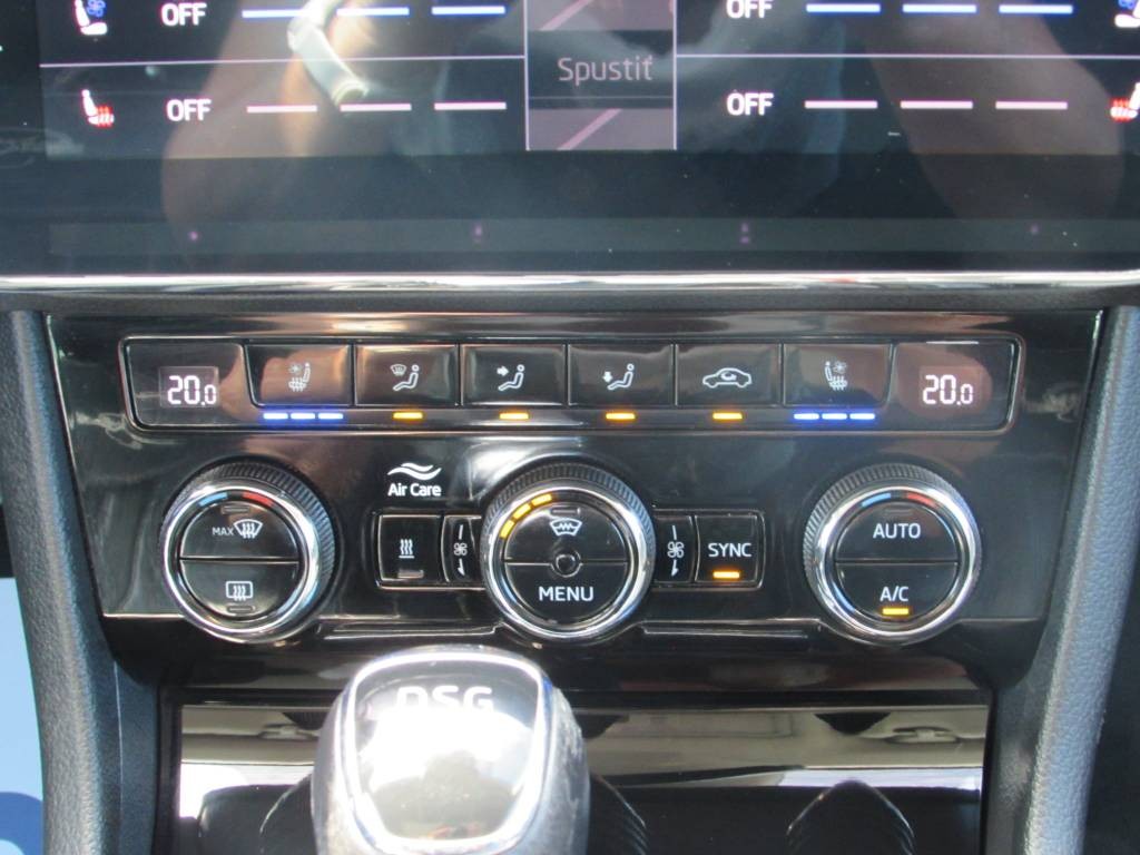 Škoda Superb Combi 1.4 TSI, 160 kW - Laurin & Klement - BENZíN / ELEKTINA