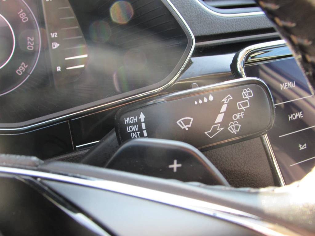 Škoda Superb Combi 1.4 TSI, 160 kW - Laurin & Klement - BENZíN / ELEKTINA