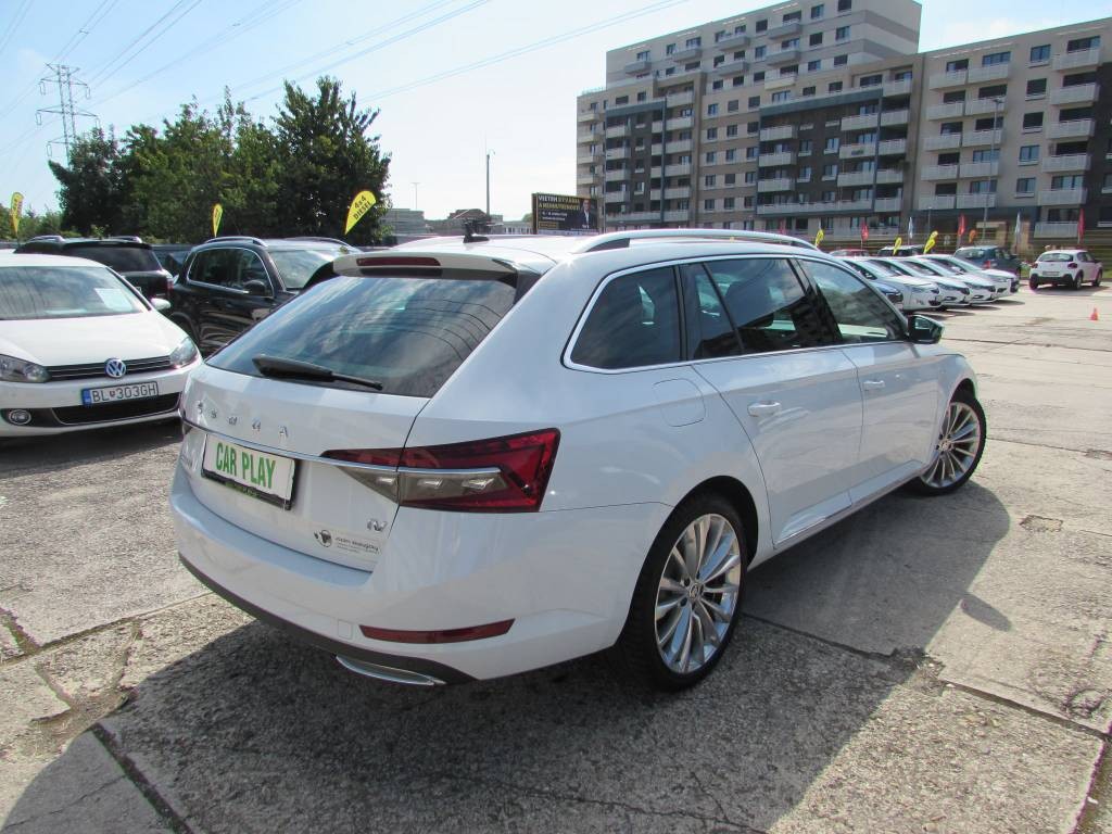Škoda Superb Combi 1.4 TSI, 160 kW - Laurin & Klement - BENZíN / ELEKTINA