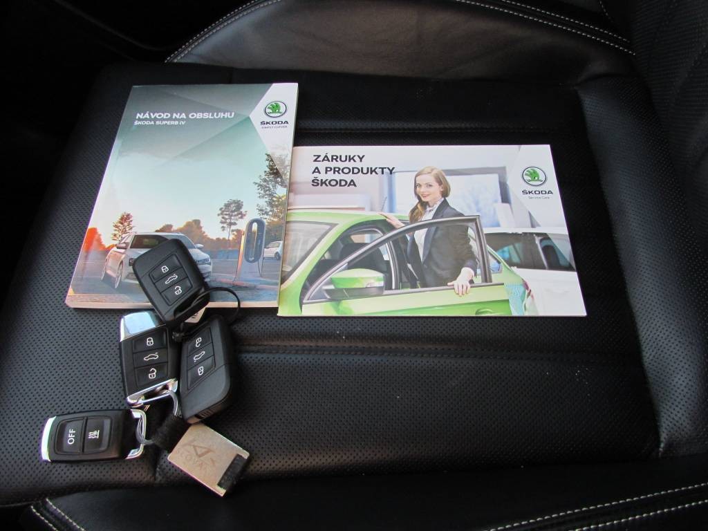 Škoda Superb Combi 1.4 TSI, 160 kW - Laurin & Klement - BENZíN / ELEKTINA
