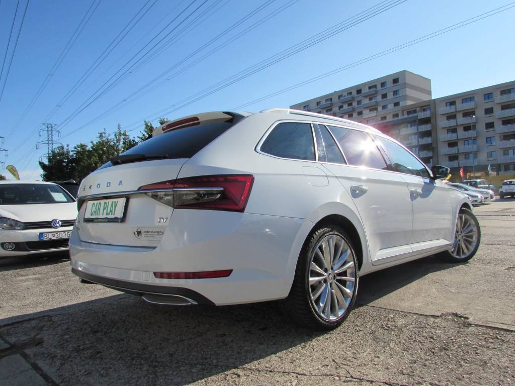 Škoda Superb Combi 1.4 TSI, 160 kW - Laurin & Klement - BENZíN / ELEKTINA