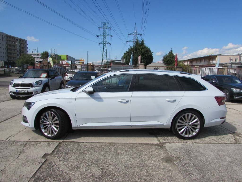 Škoda Superb Combi 1.4 TSI, 160 kW - Laurin & Klement - BENZíN / ELEKTINA