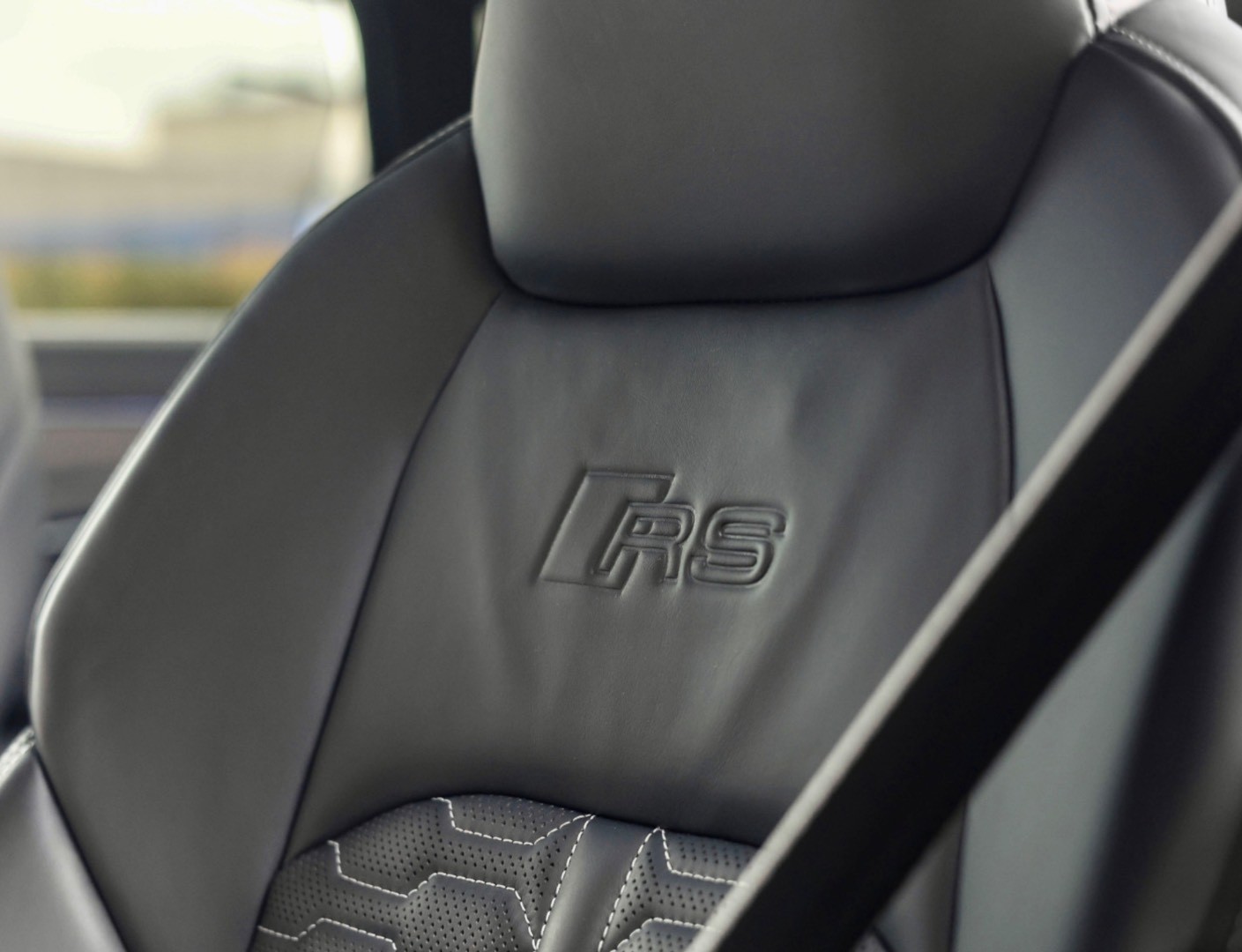 Audi RS6 Avant 4.0 TFSI V8 Quattro 441KW | Dynamic Plus 305km/h - B&O - TOP stav!