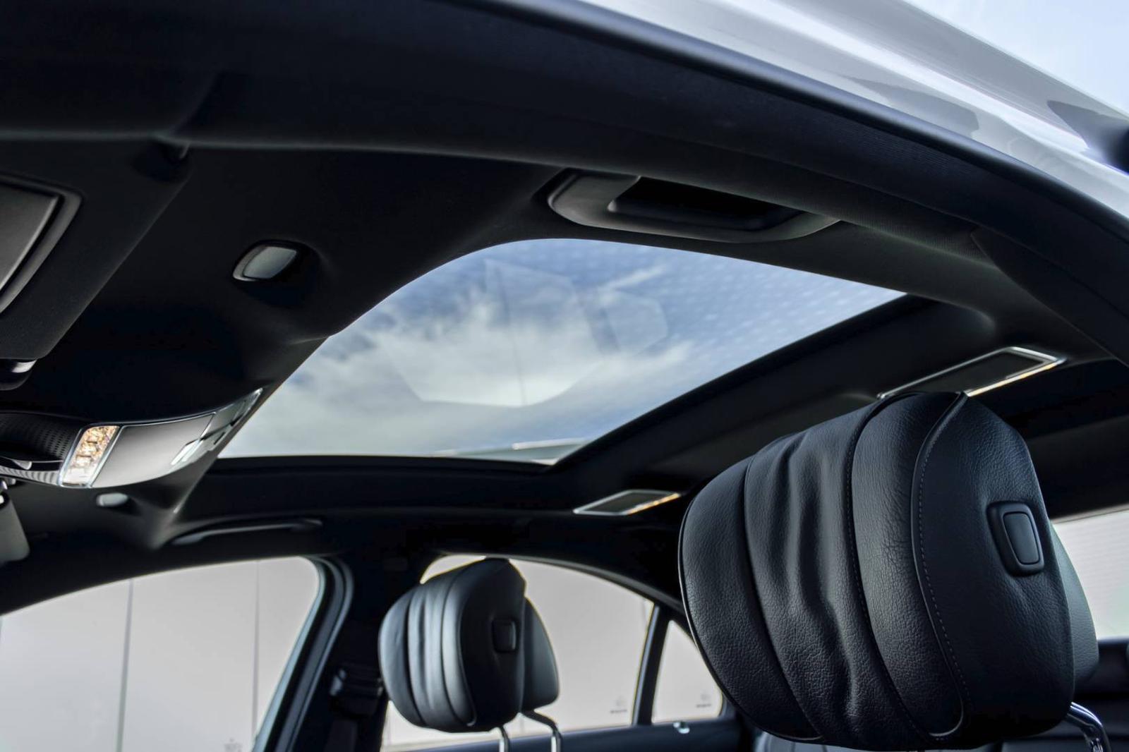 Mercedes-Benz S trieda Sedan 350 d 4MATIC/ Panoráma/ MULTIBEAM LED/ Vzduchový podvozok/ Mesačne od 4