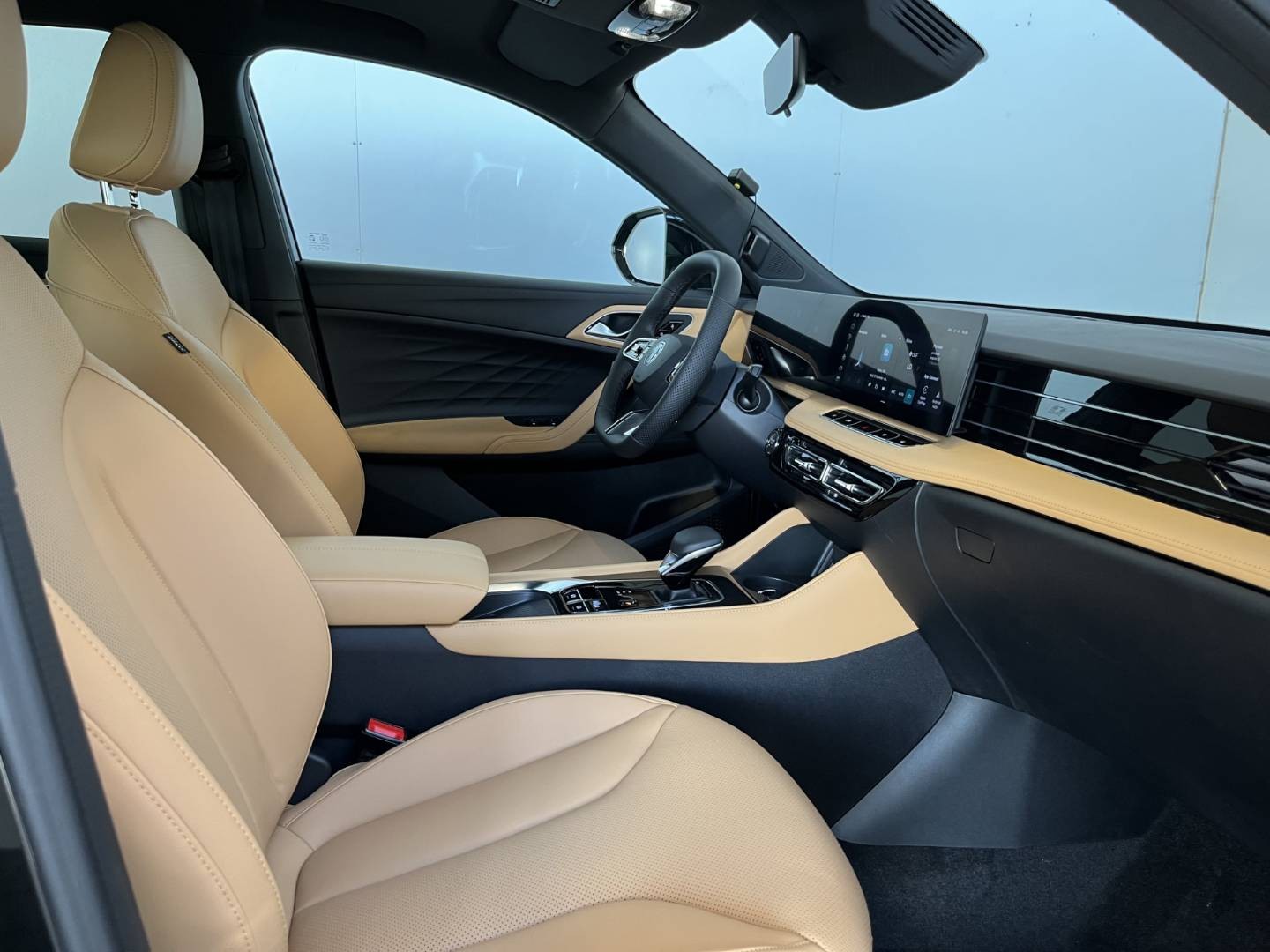 Mg HS 1.5 TGI 170k, AT, Exclusive