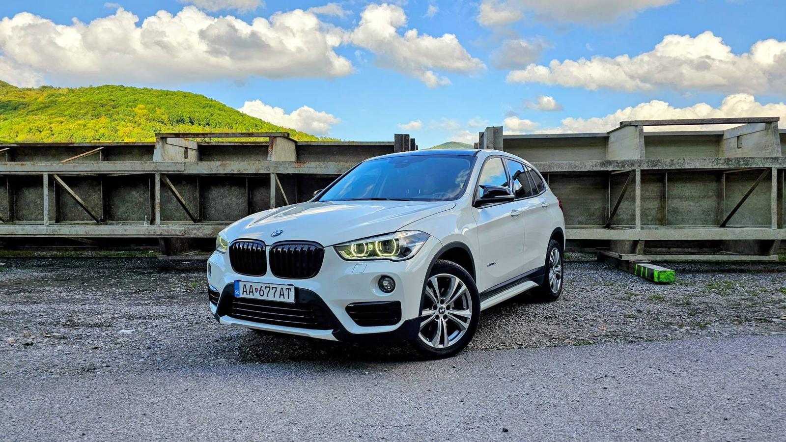 BMW X1 sDrive 18d Sport Line A/T