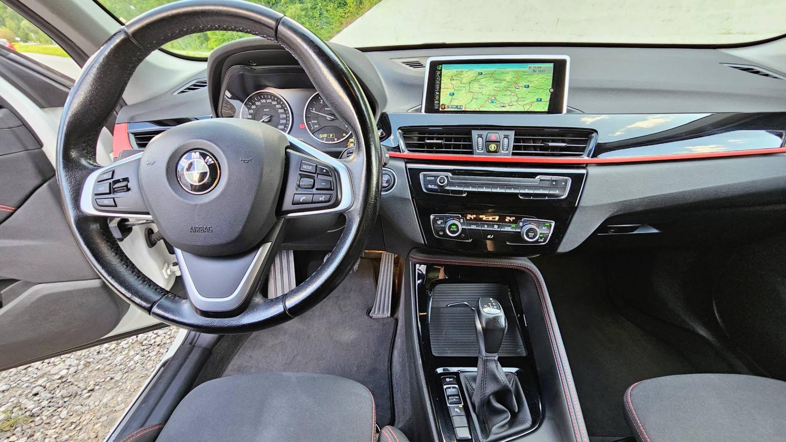 BMW X1 sDrive 18d Sport Line A/T