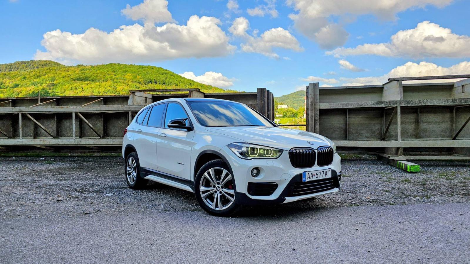 BMW X1 sDrive 18d Sport Line A/T