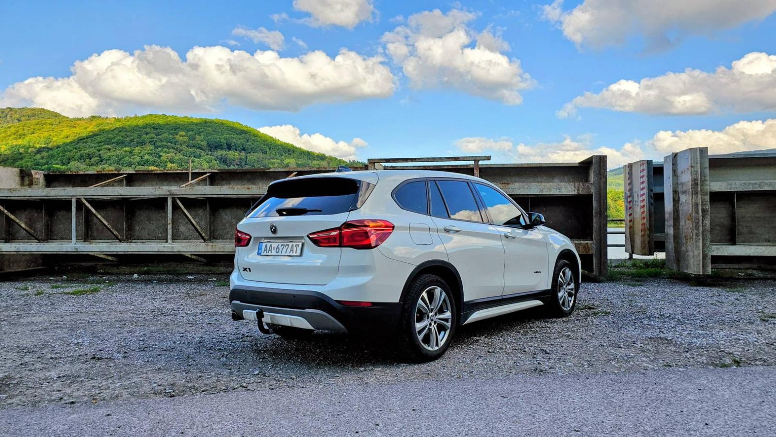 BMW X1 sDrive 18d Sport Line A/T