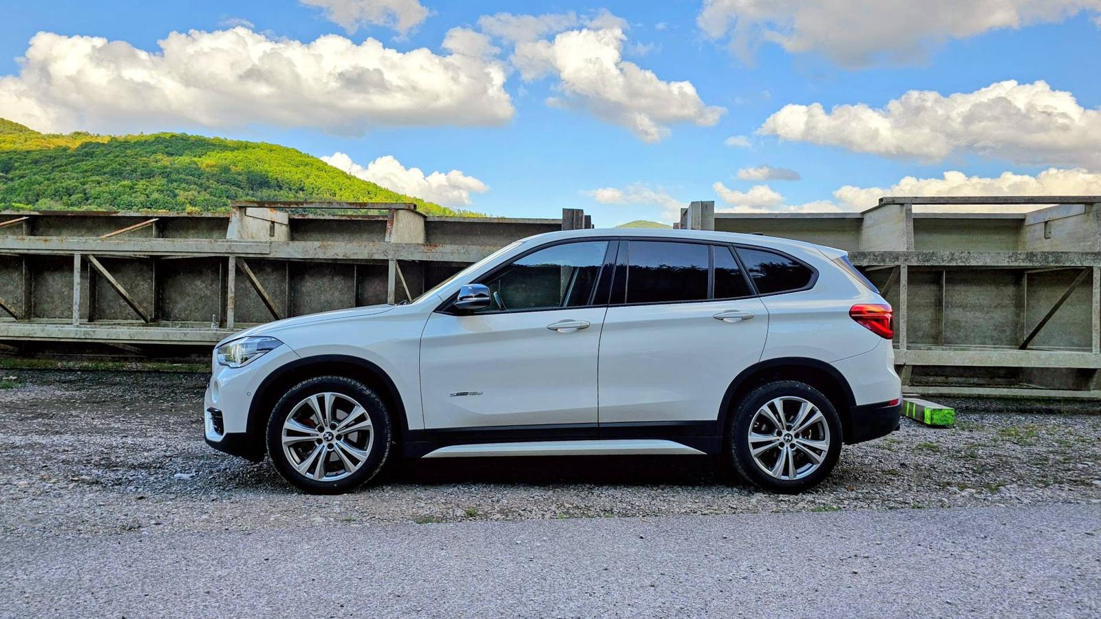 BMW X1 sDrive 18d Sport Line A/T